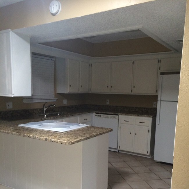 Building Photo - Charming 3 Bedroom In Edmond