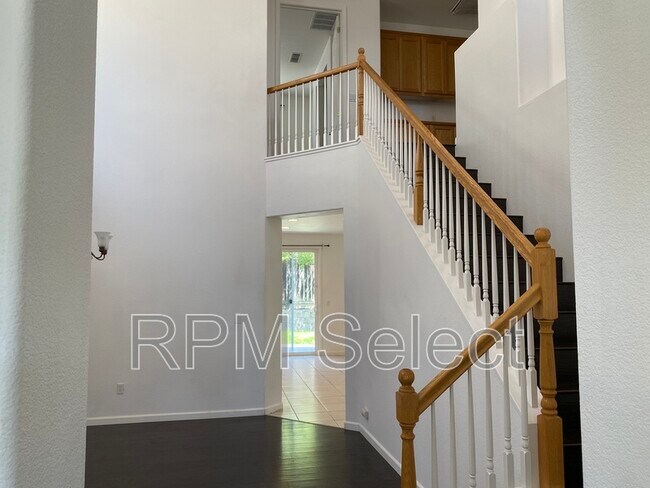 Foto del edificio - 5085 Lockie Ln