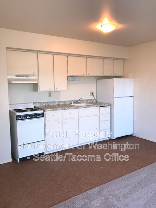 Building Photo - 2356 Alki Ave SW