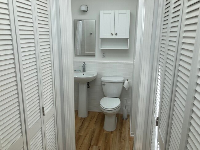 Foto del edificio - 642 Copeland Ct