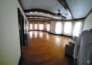 Building Photo - 488 Park Ave