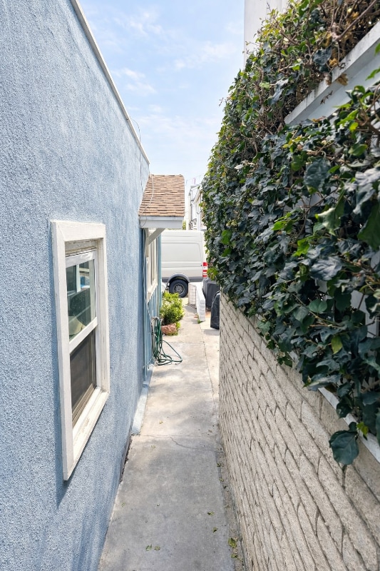 Building Photo - 315 Sapphire Ave