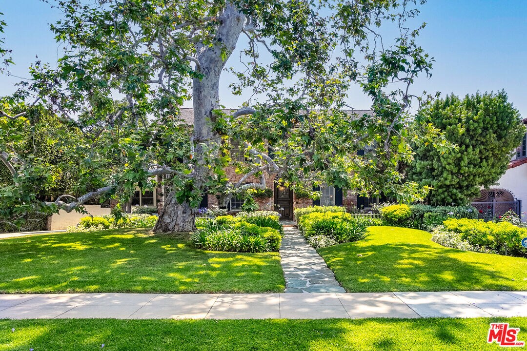 Primary Photo - 612 Alta Dr