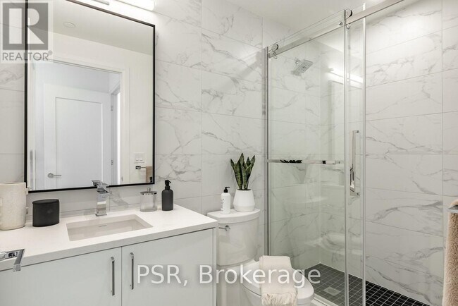 Building Photo - 71 Redpath Ave