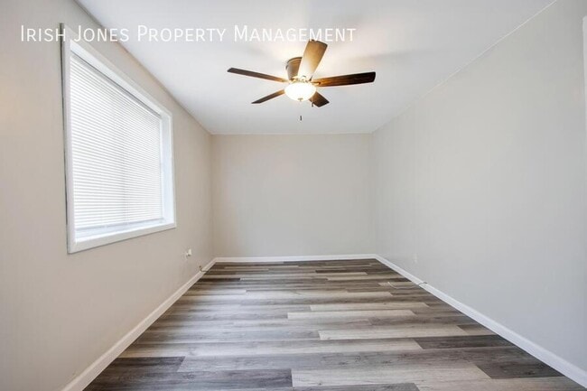 Foto del edificio - 94 Edson-Apt. 5 - rear cottage