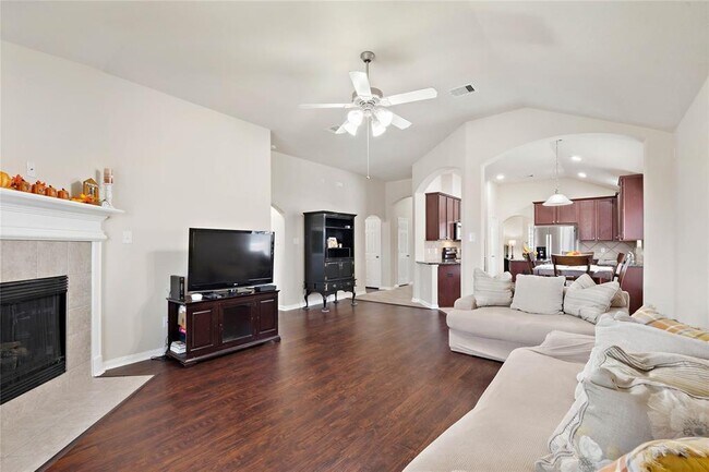 Building Photo - 24806 Tribeca Ln
