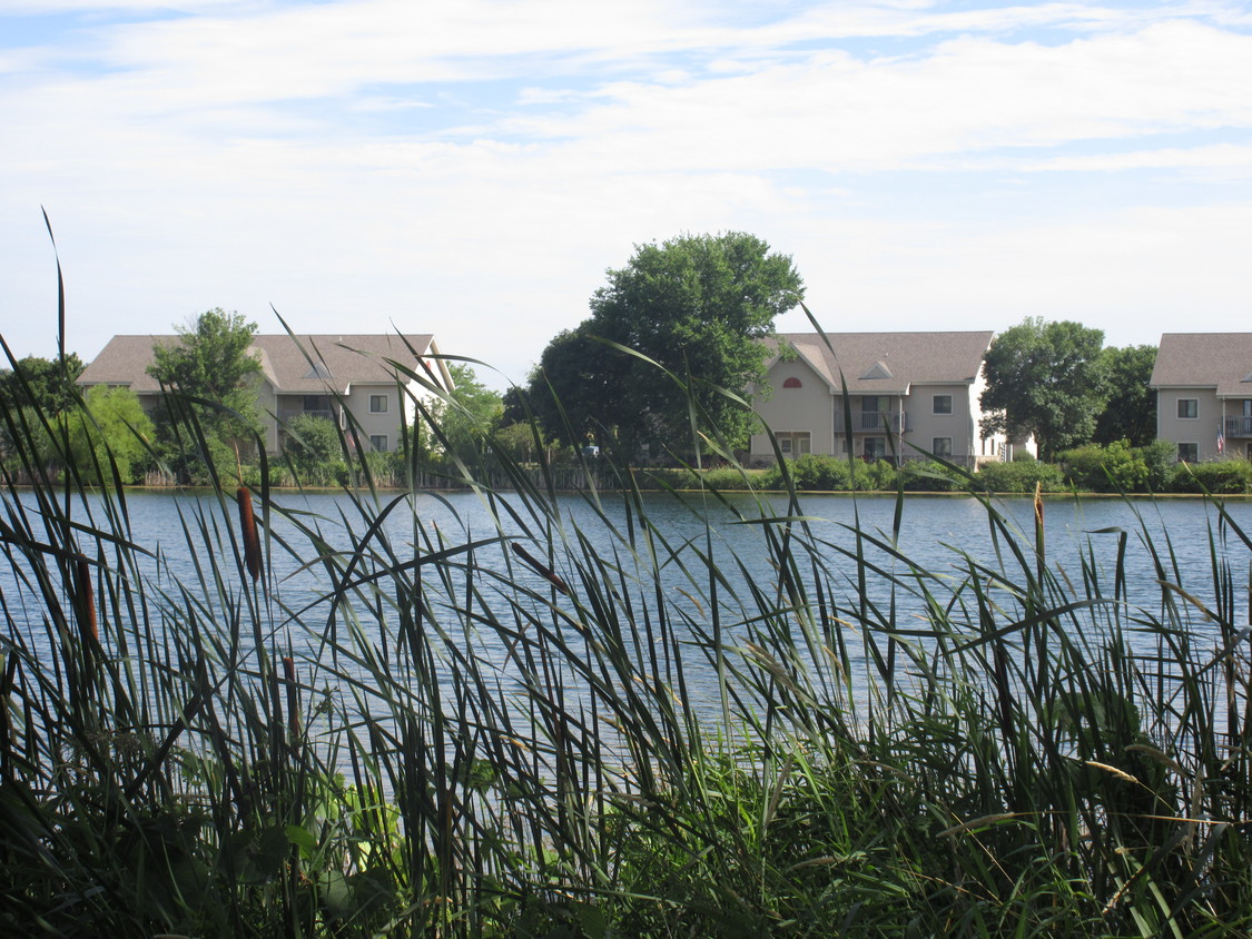 ON SPRING FED POND - 243 Arrowhead Dr
