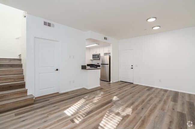 3BR, 3BA - 1,239SF - Living Room - Parkside Villas
