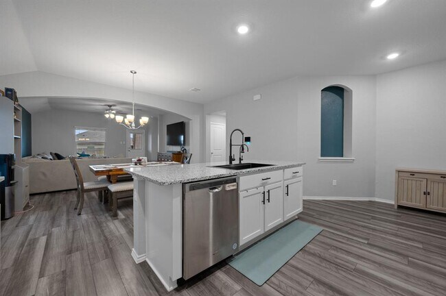 Building Photo - 101 Gunther Way