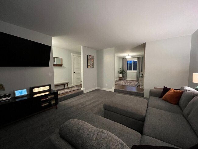Foto del edificio - 1328 NW Fall Ave
