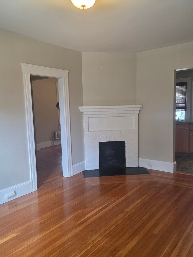 Dining room - 27 Granite St