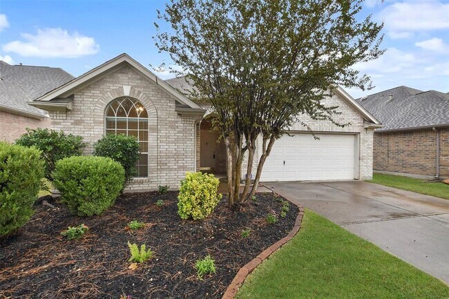 Building Photo - 11014 Hunting Path Ct