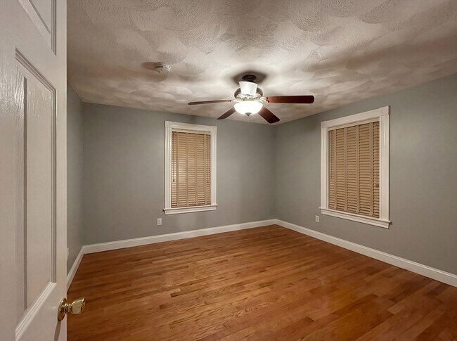 Foto del edificio - 112 Boston Ave