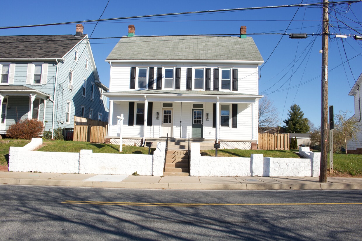 233 E Baltimore St, Taneytown, MD 21787 House Rental in Taneytown, MD