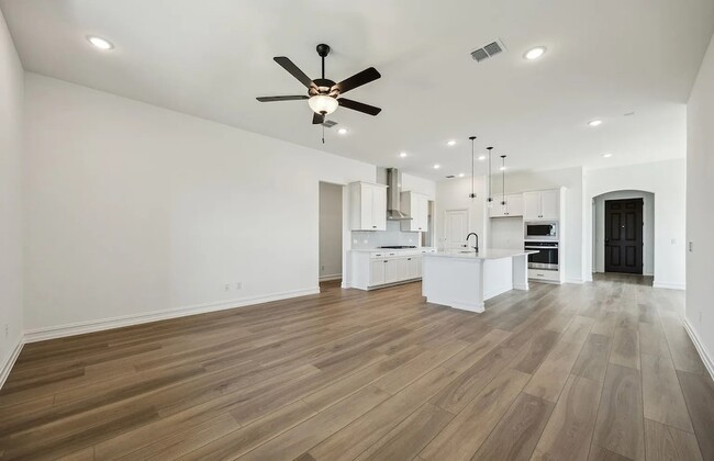Foto del edificio - 713 Carriage Hl Rd