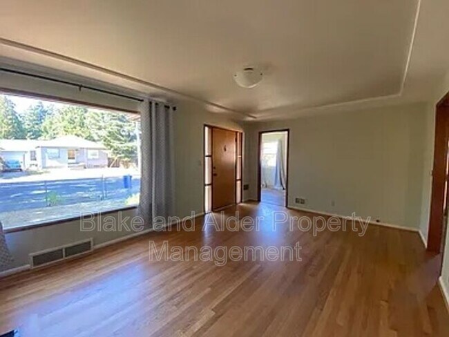 Foto del edificio - 6410 NE 33rd Ave