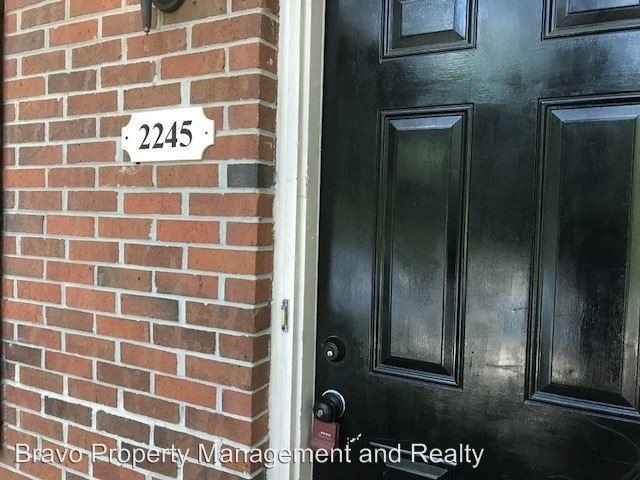 Foto principal - 2241 Highpoint Rd
