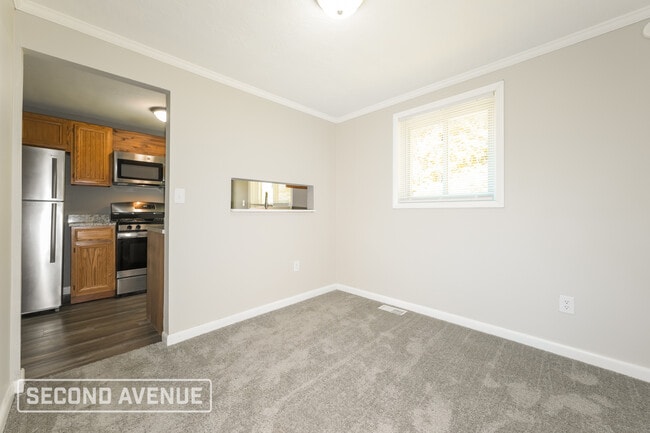 Building Photo - 127 Stowe Dr