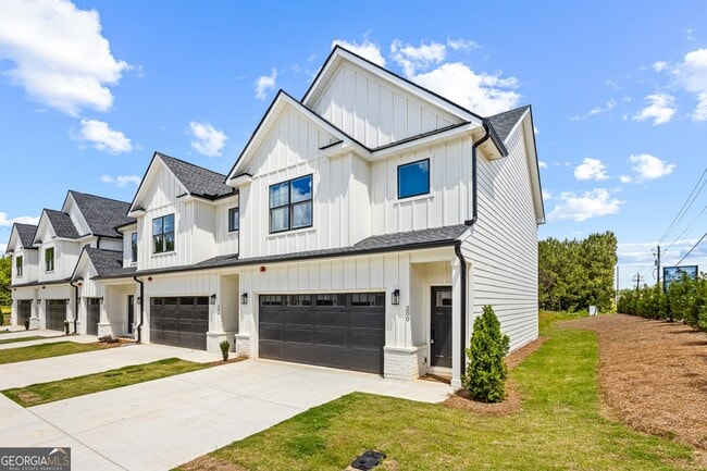 Foto del edificio - 205 Terrell Starr Pkwy
