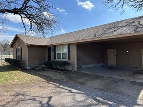 Building Photo - 3750 Burleson Retta Rd