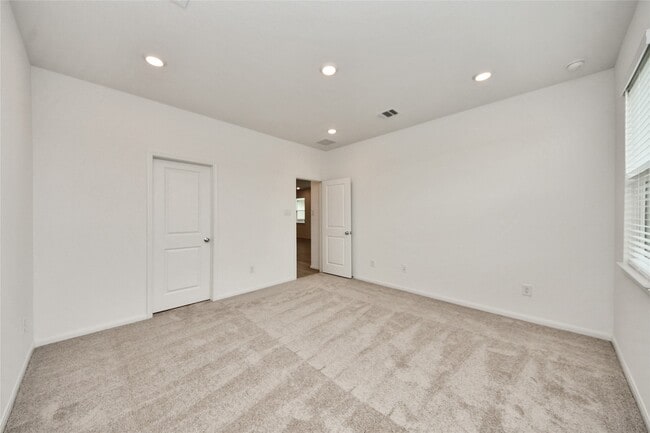 Foto del edificio - 18010 Whitetail Run Ln