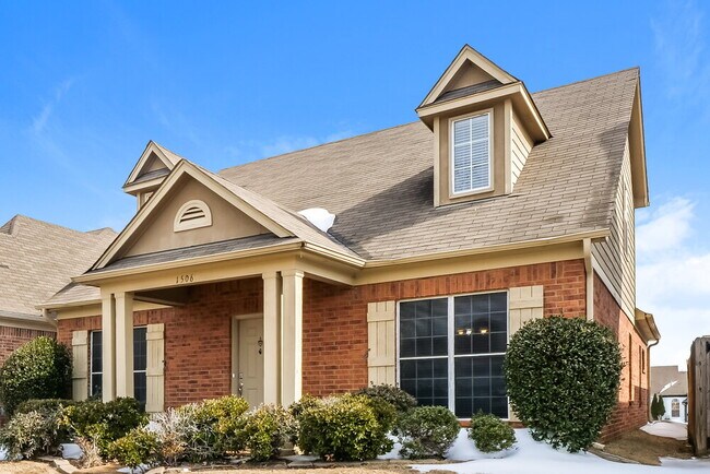 Foto del edificio - 1506 Lawson Dr