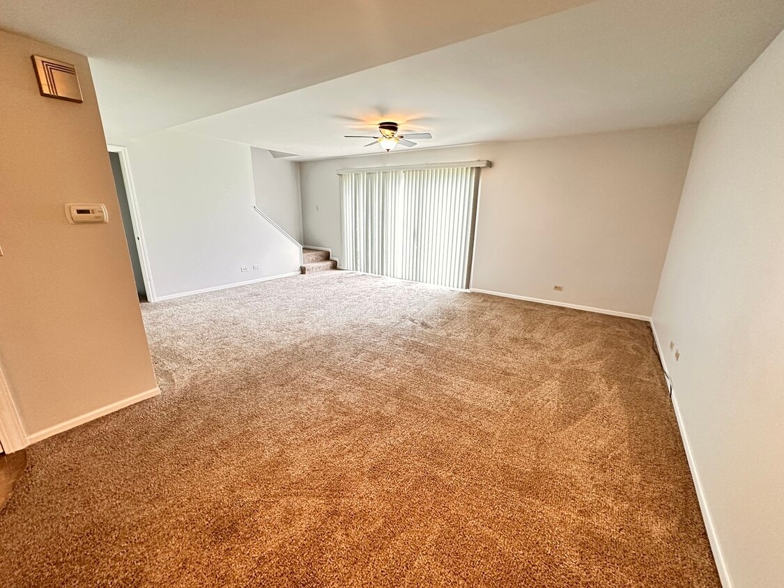 51 Crab Tree Dr, Westmont, IL 60559 Townhome Rentals in Westmont IL