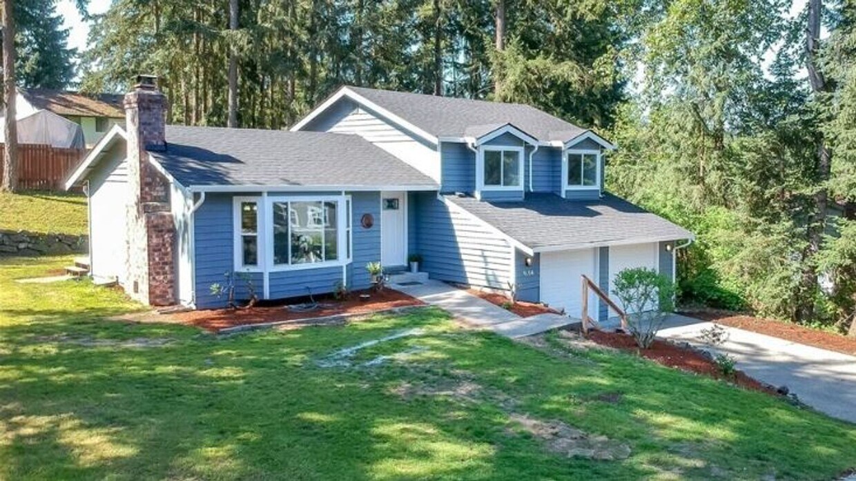 Primary Photo - Beautiful 3+ bedroom home in Rainier Meado...