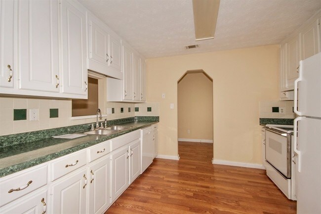 Foto del edificio - 195 Mountainview Dr