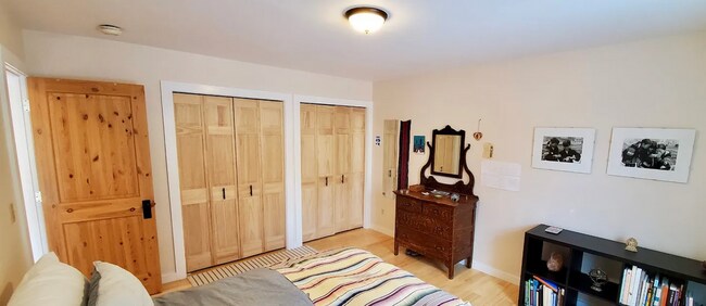 Foto del edificio - 3 Bedroom Townhome on Hunters Way