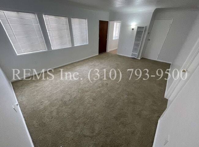 Building Photo - 15812 Hawthorne Blvd