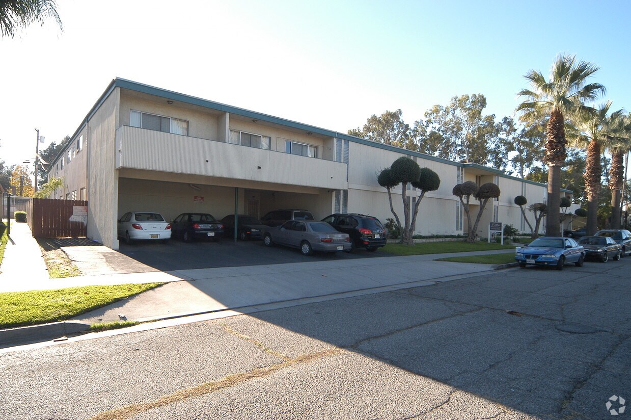 Foto del edificio - Magnolia Palms Apartments
