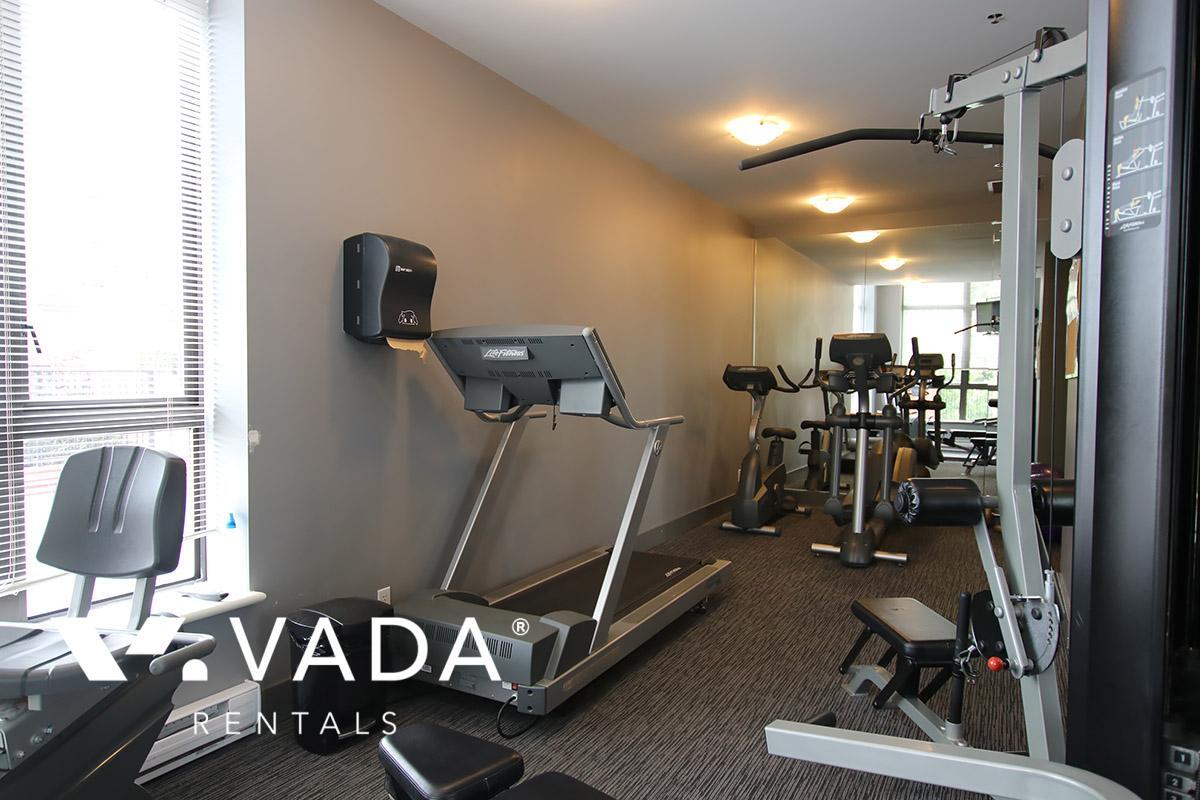 Photo du bâtiment - News 1 Bed Apartment For Rent 303-833 Agne...