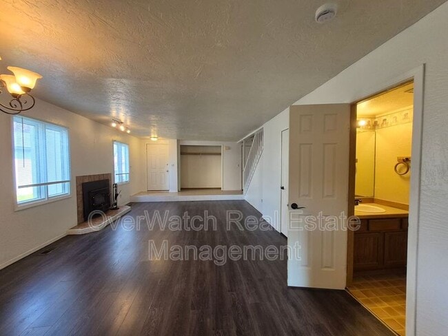 Building Photo - 6872 Tamir Ave