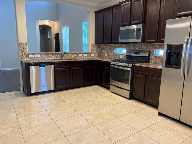 Building Photo - 13400 Briarwick Dr