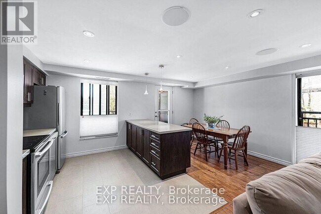 Photo du bâtiment - 15390 Yonge St