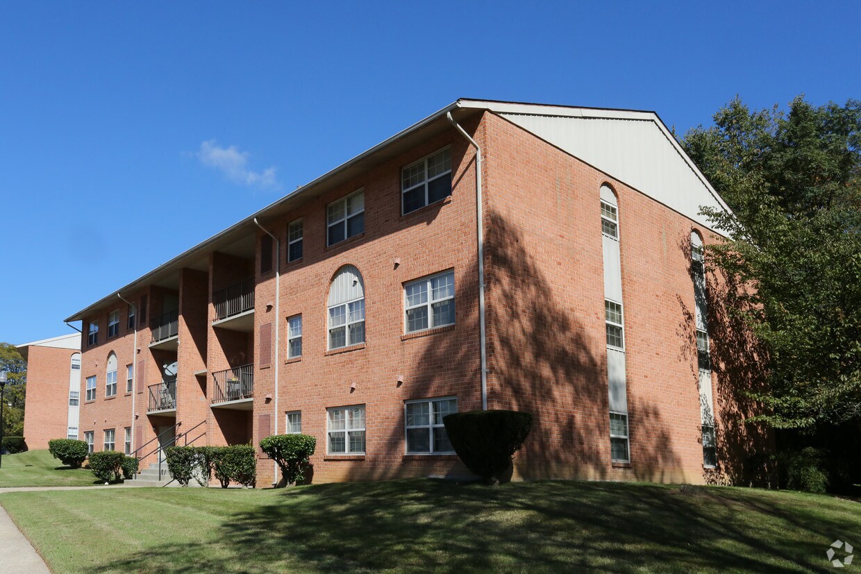 8 Belmullet Ct #302, Mays Chapel, MD 21093 2 Bedroom ...