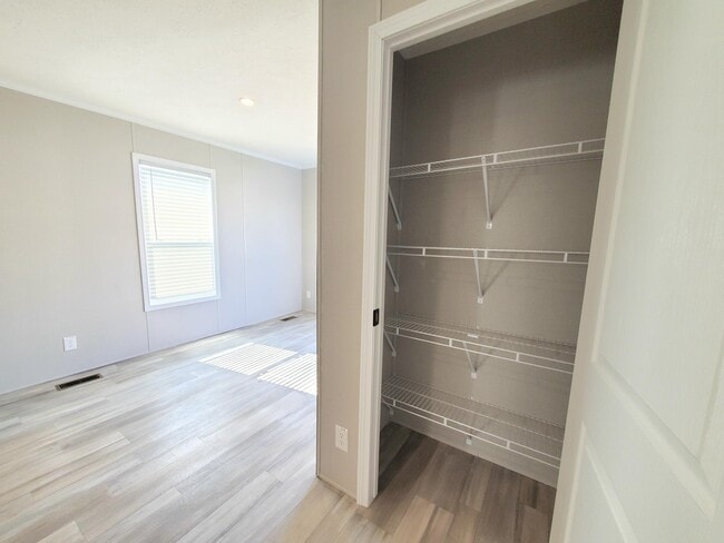 Building Photo - 9270 Windjammer Dr