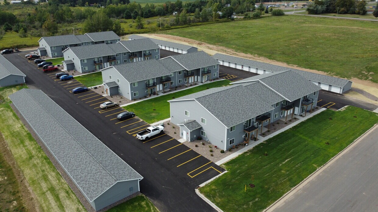 South Ridge Apartments 13211327 Pep's Dr Medford, WI Apartments