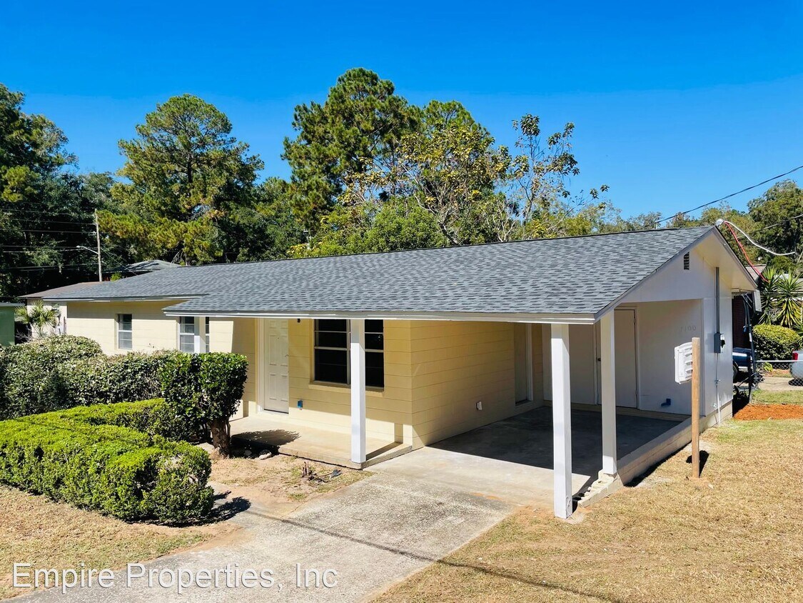 Primary Photo - 3 br, 1.5 bath House - 1100 Joe Louis Street
