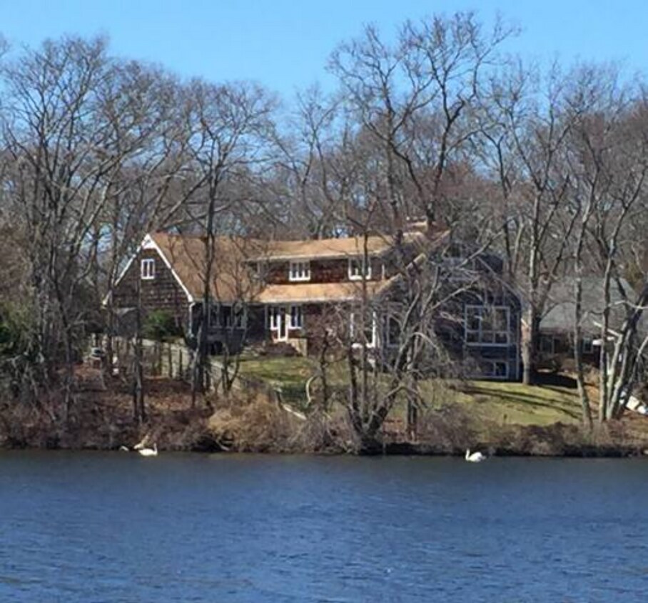 Foto principal - 107 Lake Shore Dr