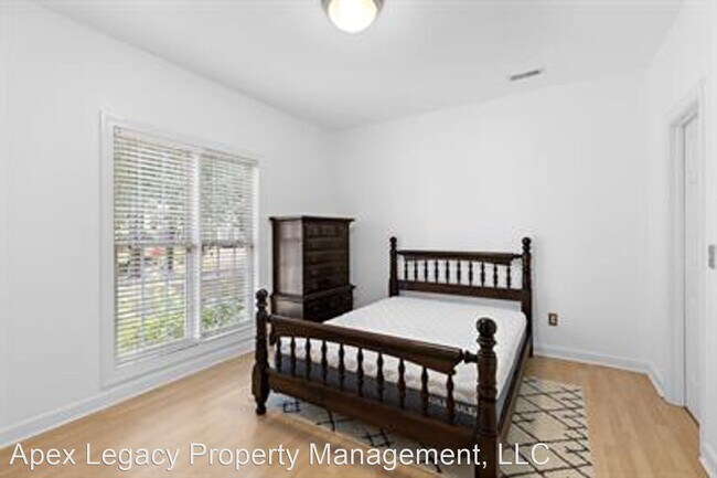 Building Photo - 2 br, 2 bath House - 2625 Broad Oaks Place
