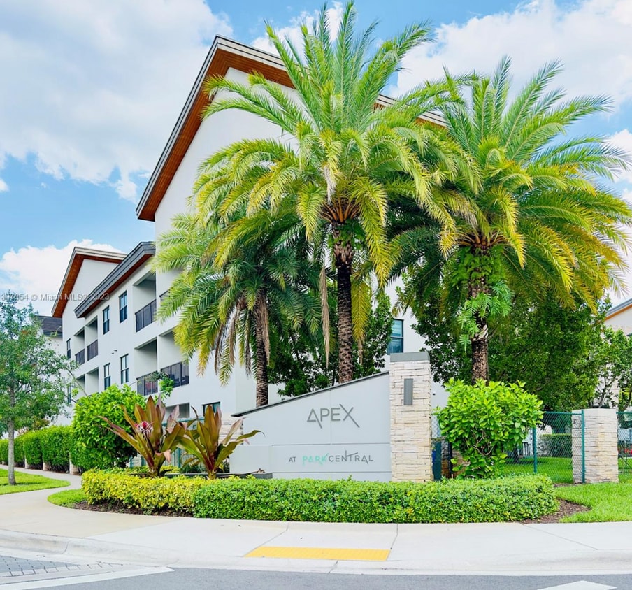 7819 NW 104th Ave Unit 22, Doral, FL 33178 Condo for Rent in Doral, FL