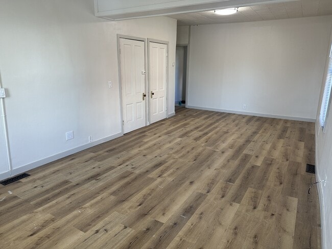 Foto del edificio - 617 Rhomberg Ave