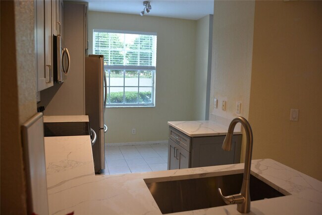 Foto del edificio - 4030 NW 90th Way