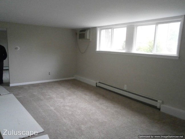 Building Photo - 1831 E 8th St