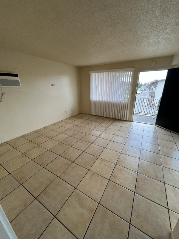 Foto del edificio - 224 E Granger Ave