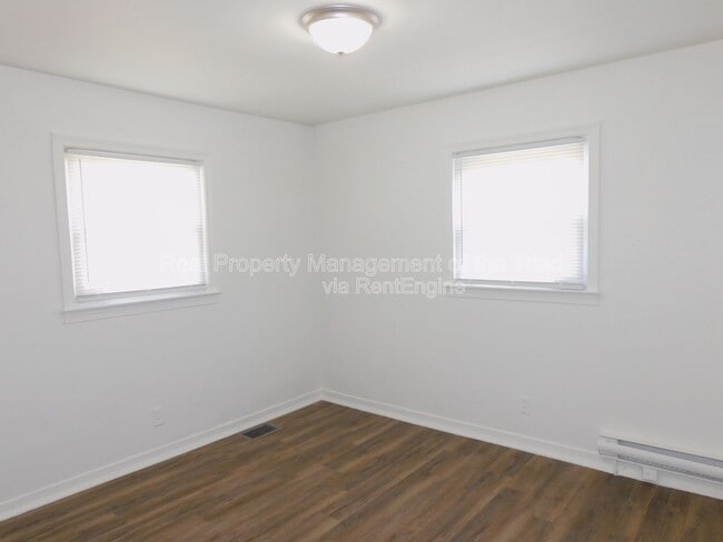 Building Photo - 1434 Argonne Blvd