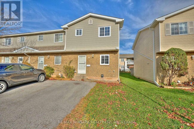 Photo du bâtiment - 8141 Coventry Rd