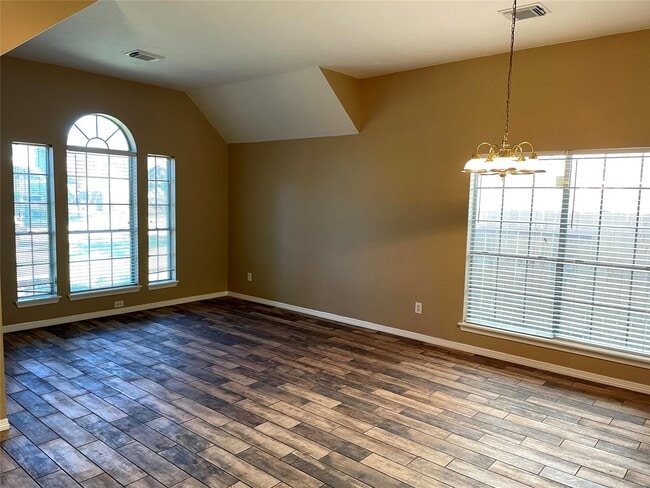 Building Photo - 6414 Founding Dr